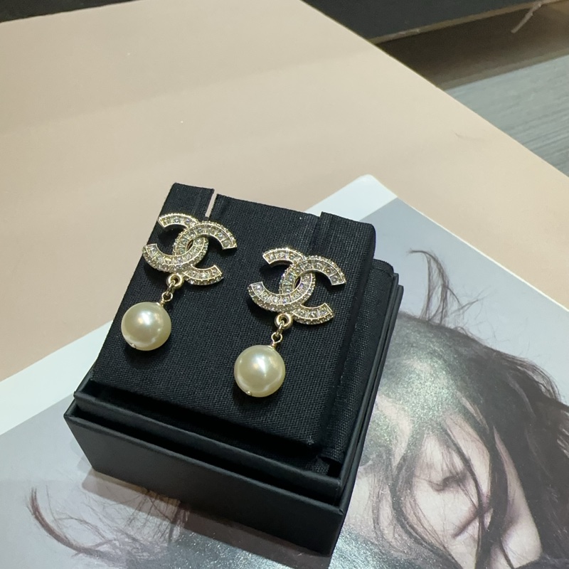 Chanel 雙C珍珠垂墜耳環-0