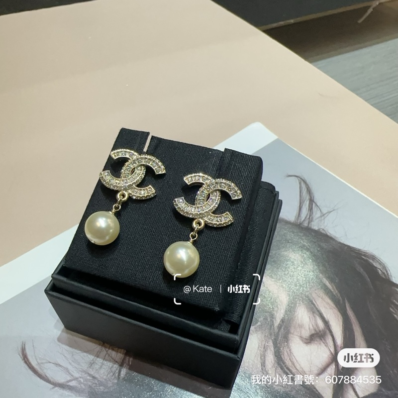 Chanel 雙C珍珠垂墜耳環-2