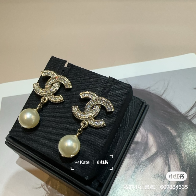 Chanel 雙C珍珠垂墜耳環-4