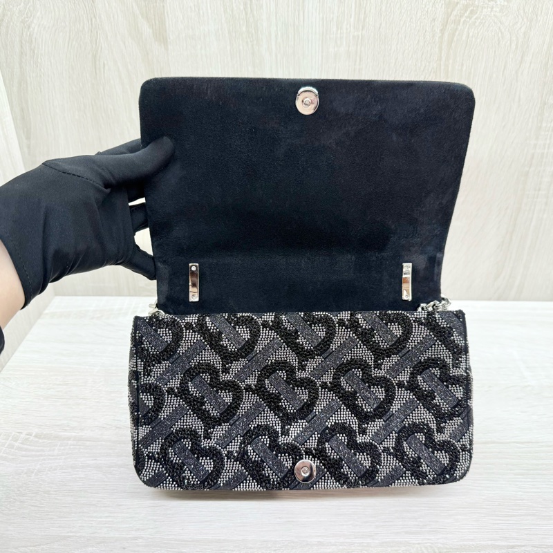 BURBERRY黑銀水鑽銀釦Lola鏈條肩側背包-8