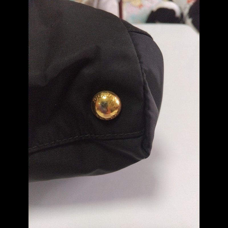Prada 黑色尼龍手提包-1