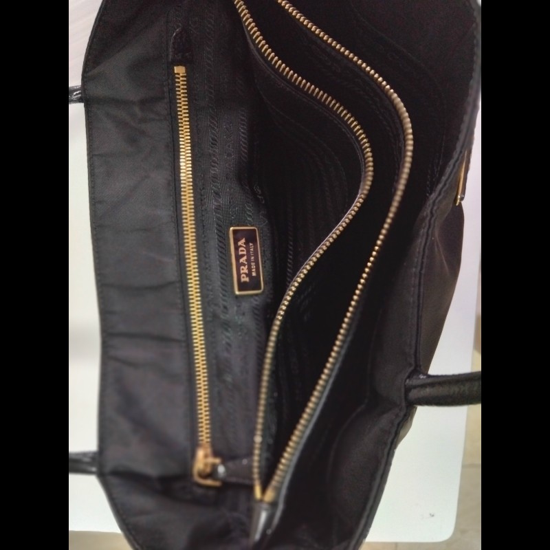 Prada 黑色尼龍手提包-3