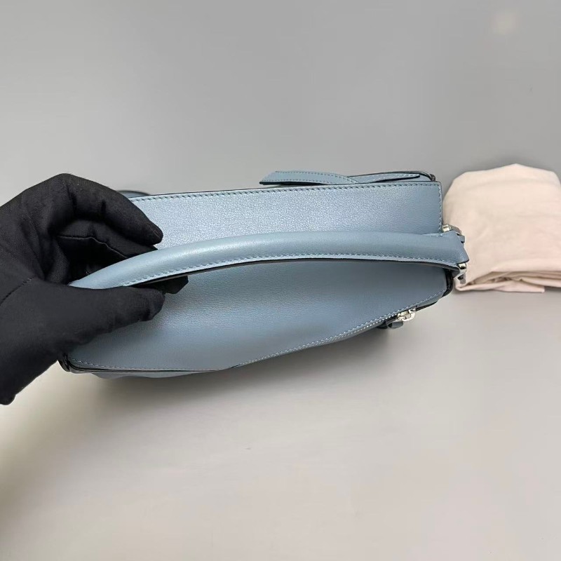 Loewe Puzzle小號 霧霾藍幾何包-3