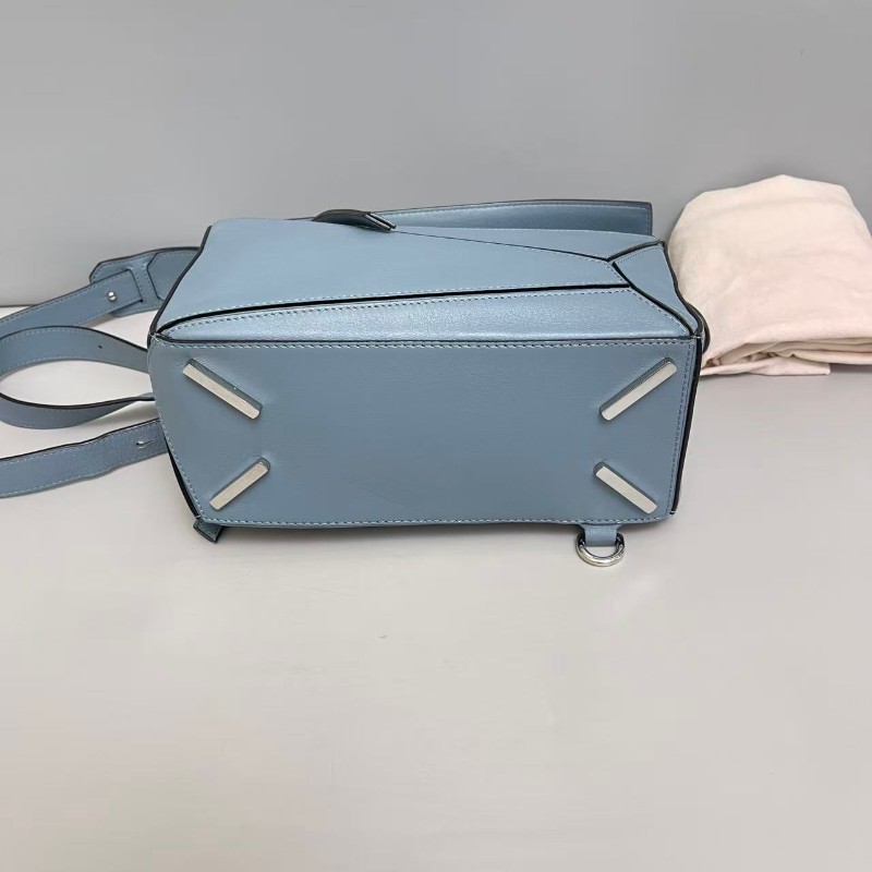 Loewe Puzzle小號 霧霾藍幾何包-5