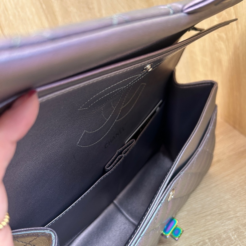 Chanel 幻彩珠光紫牛皮2.55肩斜背包-5