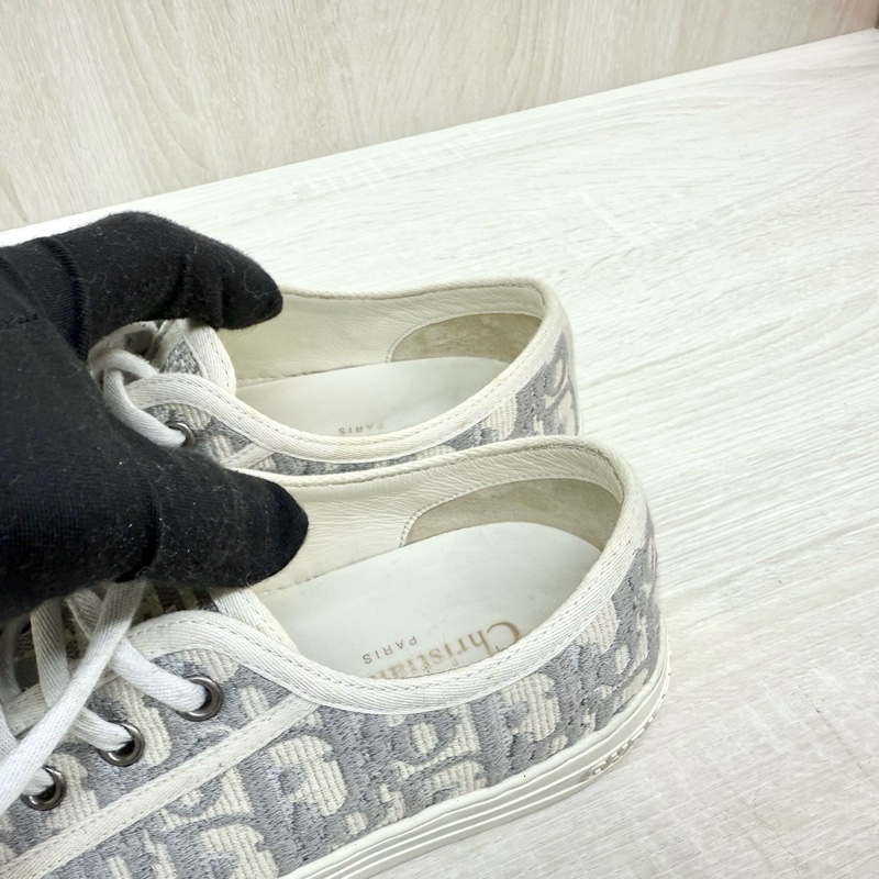 DIOR灰色緹花刺繡Walkn帆布球鞋-3