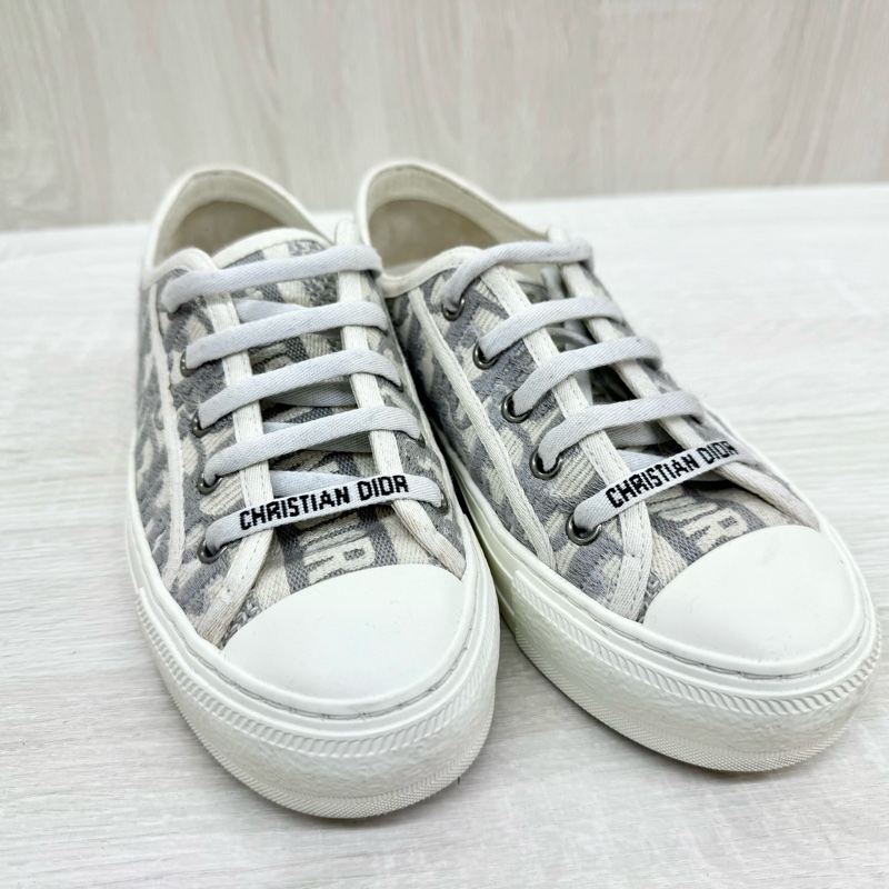 DIOR灰色緹花刺繡Walkn帆布球鞋-9