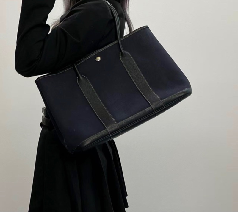 「JL精品代購」愛馬仕深藍色帆布拼皮花園36手提托特包-2