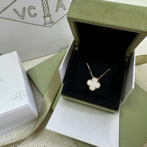 近全新 VCA 白貝母中花18k金項鍊 Vintage Alhambra