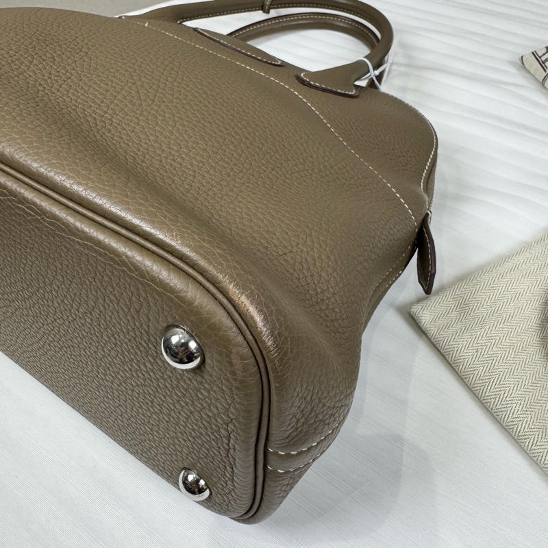 Hermes 大象灰保齡球Bolide 31 TC皮、銀鎖可手提、單肩-9