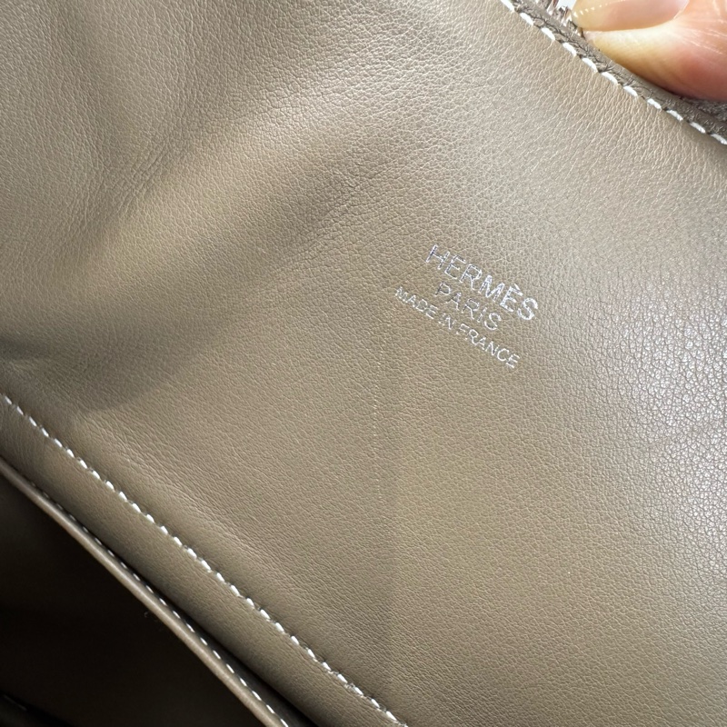 Hermes 大象灰保齡球Bolide 31 TC皮、銀鎖可手提、單肩-10