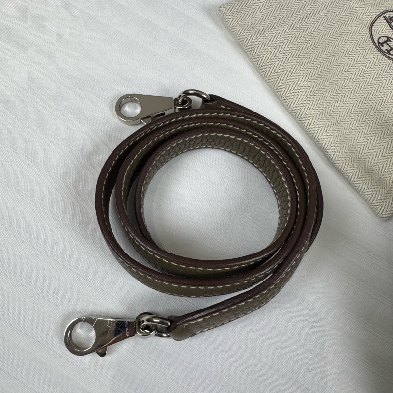 Hermes 大象灰保齡球Bolide 31 TC皮、銀鎖可手提、單肩-16