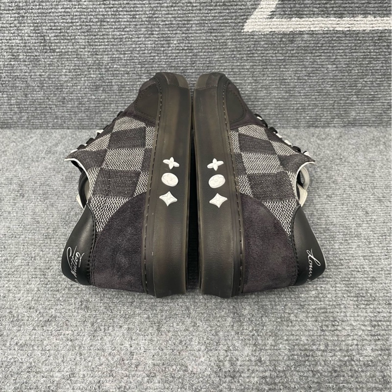 97新LV 黑灰色棋盤格帆布板鞋42.5碼-4