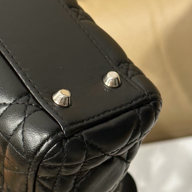 (已保留)大全配🈶購證❤️ Dior #lady #黑銀 #戴妃包 #三格-28