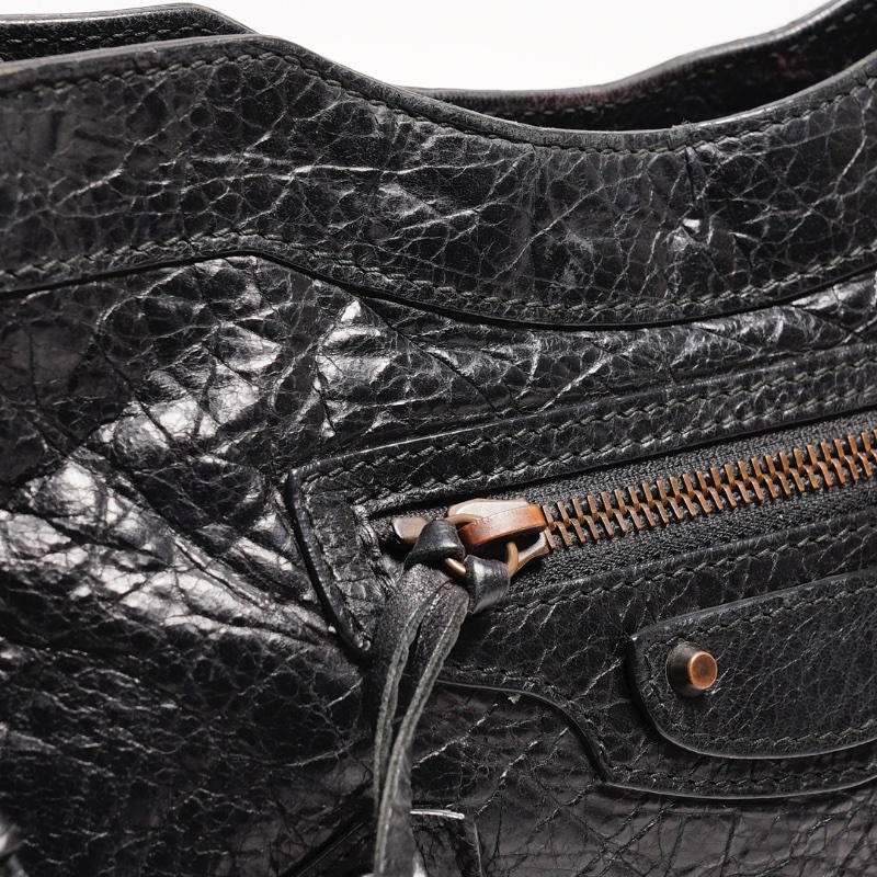 Balenciaga hip復古黑色羊皮斜背包-8
