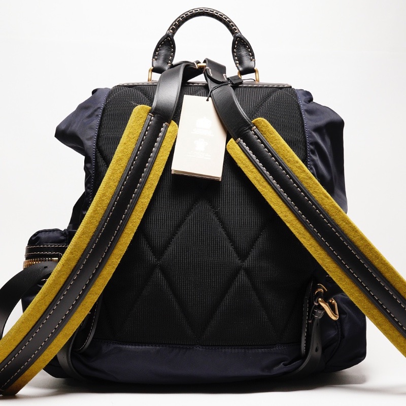 BURBERRY  The Rucksack Vintage 經典金色LOGO翻蓋中型後背包(藍色/M)-1