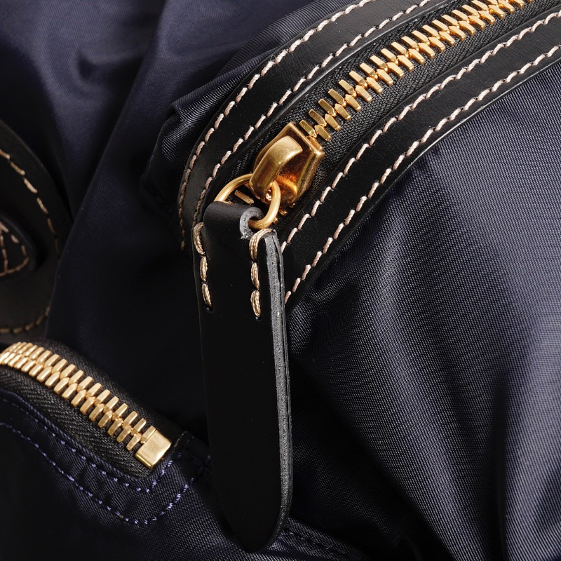 BURBERRY  The Rucksack Vintage 經典金色LOGO翻蓋中型後背包(藍色/M)-13