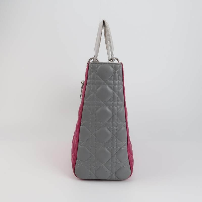 Dior Lady Dior戴妃包大號羊皮拼色藤格紋Logo字母吊飾手提包-2