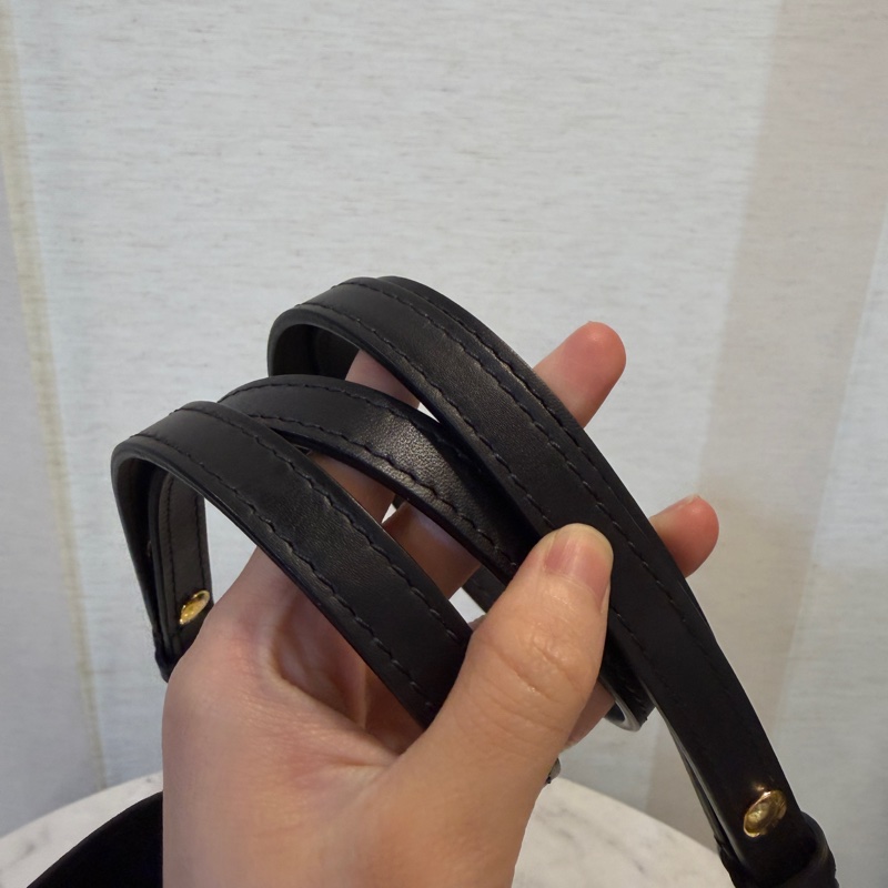 LV 原花黑牛皮Neo Noe MM肩斜背水桶包M44020-14