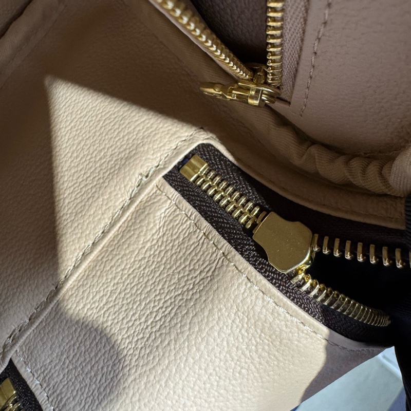 LV Dopp Kit老花洗漱包、化妆包，大容量-7