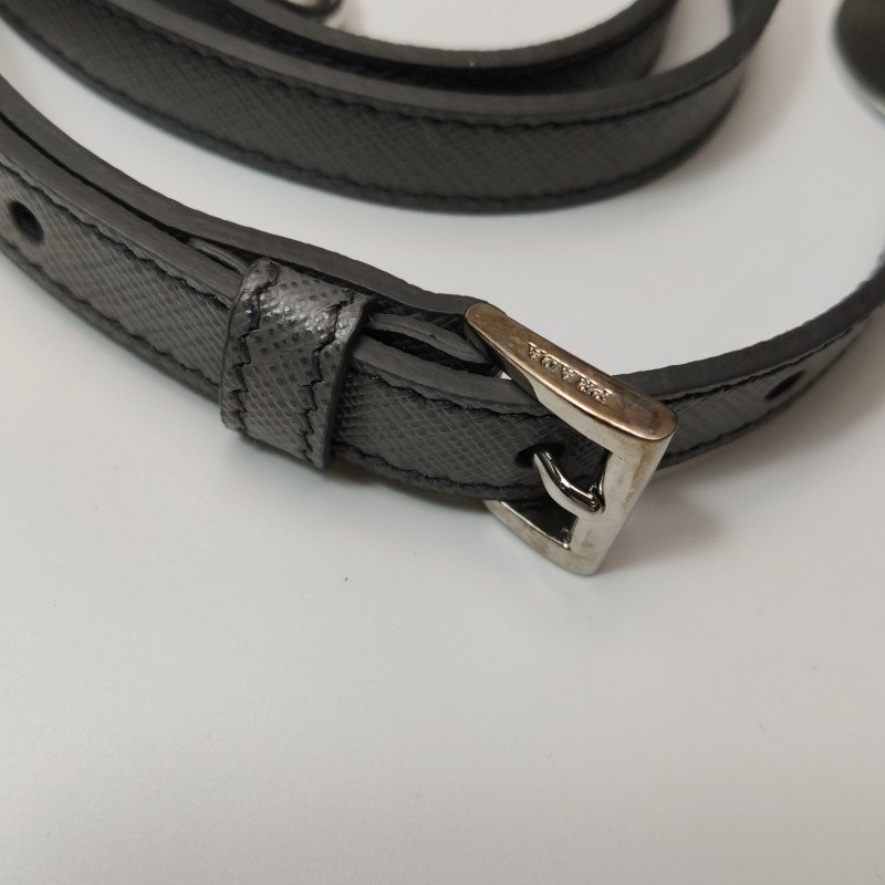 Prada Promenade牛皮純色三角徽標三角徽標斜挎包單肩包-13