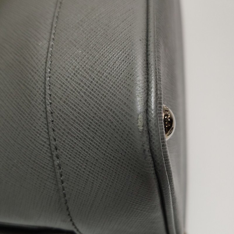 Prada Promenade牛皮純色三角徽標三角徽標斜挎包單肩包-19