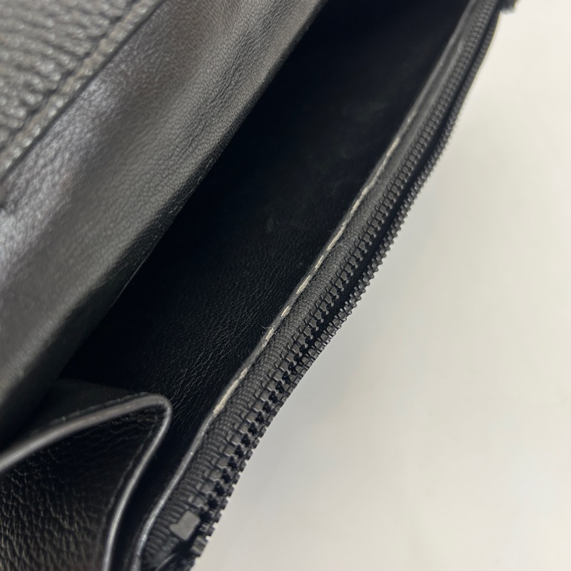 Balenciaga 黑牛皮下蓋8卡輪胎斜背包-9