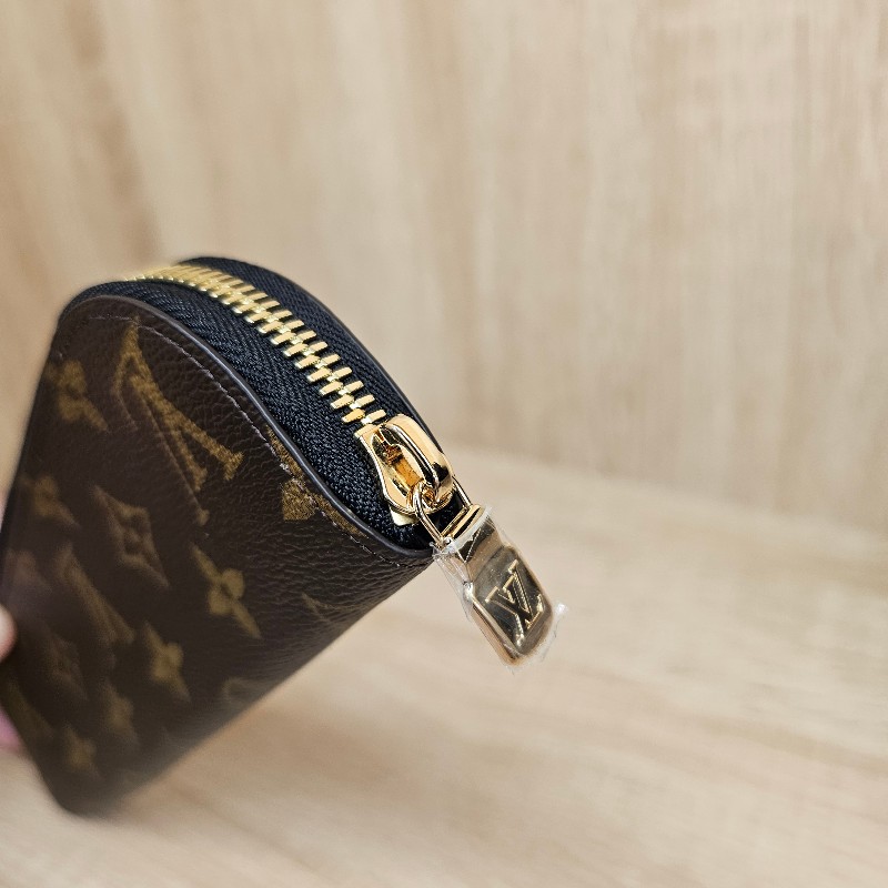 [未使用新品❣️可當交換禮物] LV老花Charlotle金釦拉鏈筆袋-2
