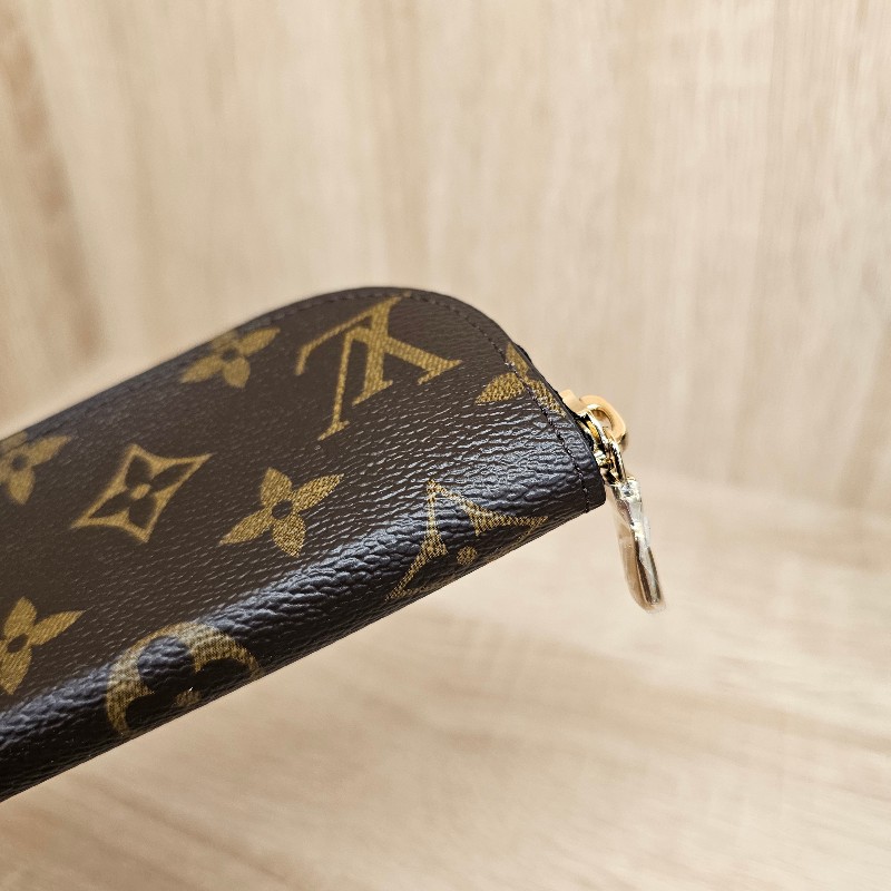 [未使用新品❣️可當交換禮物] LV老花Charlotle金釦拉鏈筆袋-7