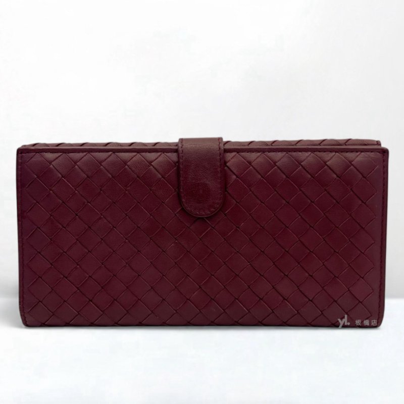 BV 酒紅編織兩折長夾-4