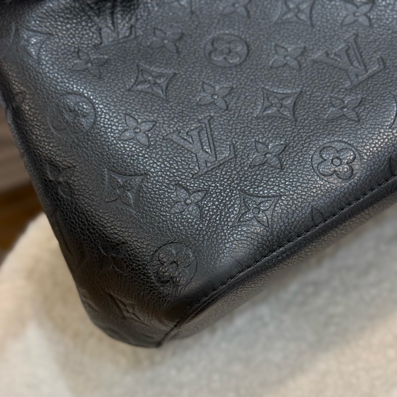 LV NEONOE BB 黑金壓花全皮 手柄水桶包 ✨最新晶片款-5