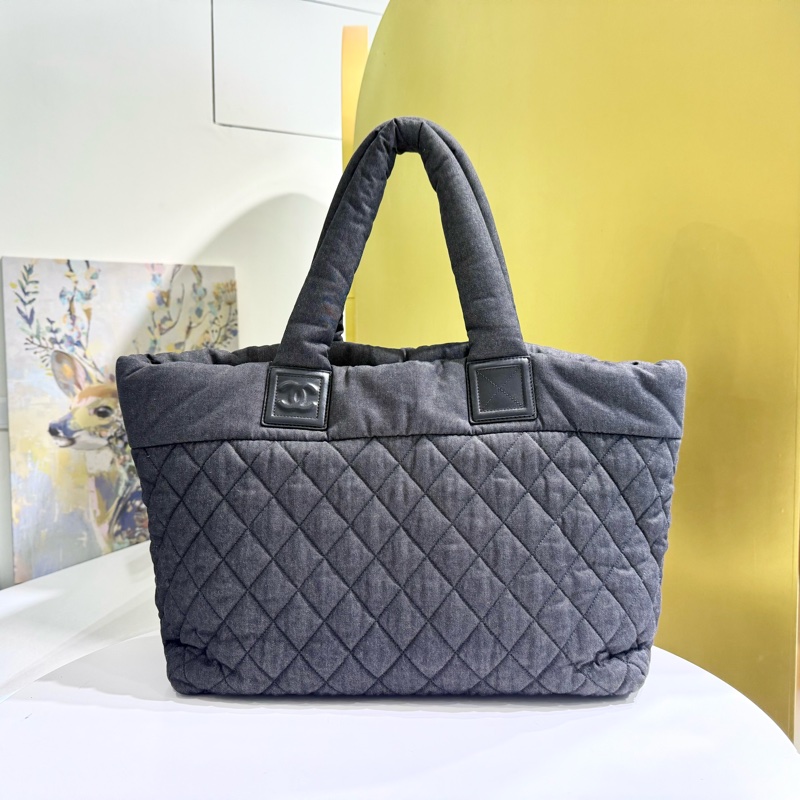 CHANEL 灰色丹寧Cocoon系列手提空氣包-1