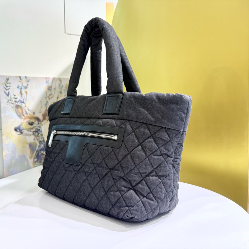 CHANEL 灰色丹寧Cocoon系列手提空氣包-2