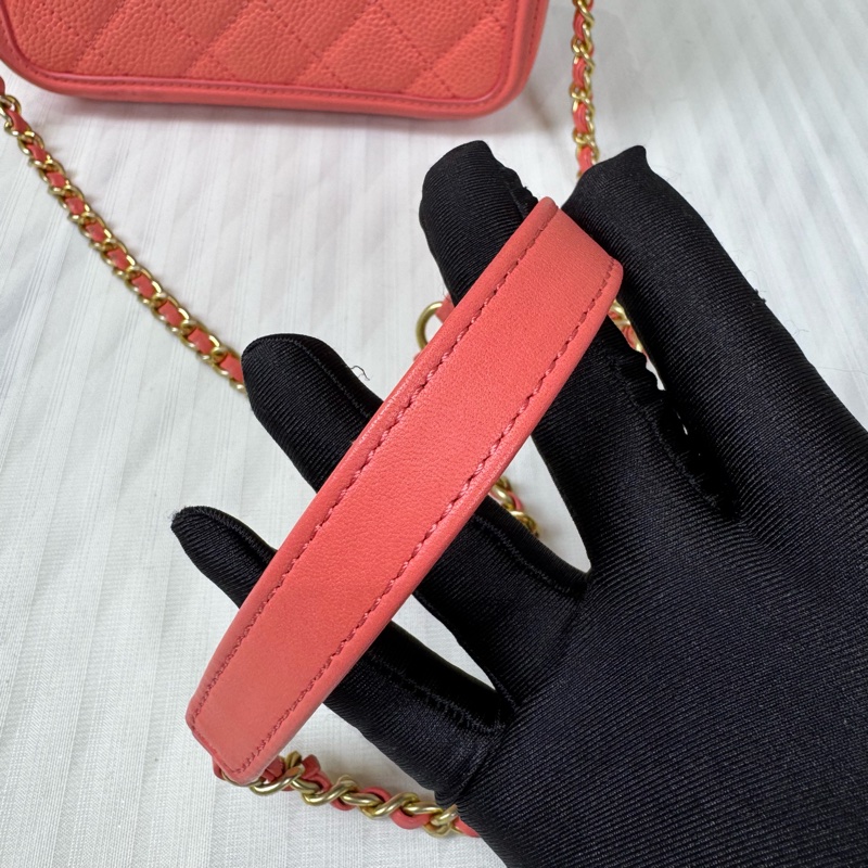 Chanel 荔枝牛皮 珊瑚粉 相機包、化妝盒子包Vanity case系列小號，可以手提單肩-4