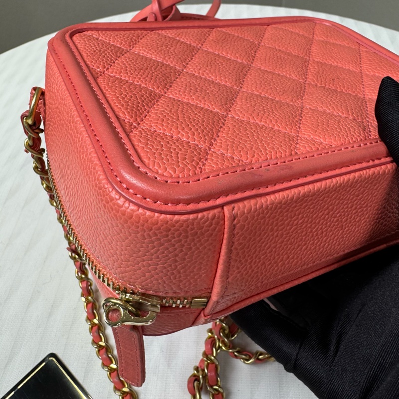 Chanel 荔枝牛皮 珊瑚粉 相機包、化妝盒子包Vanity case系列小號，可以手提單肩-7