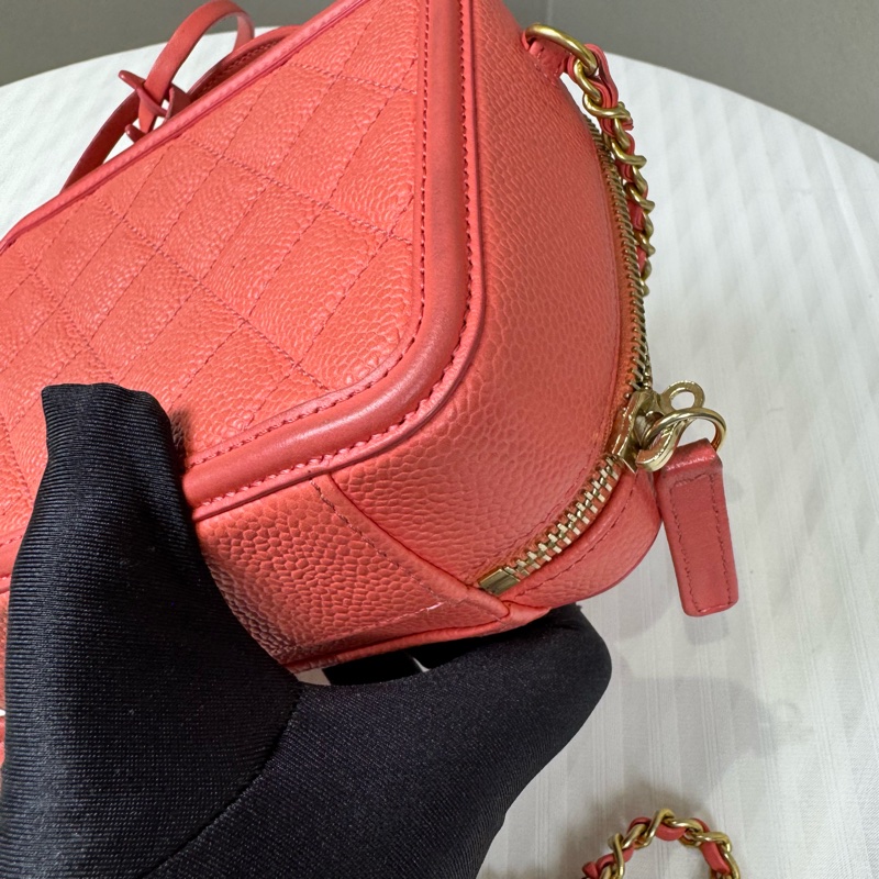 Chanel 荔枝牛皮 珊瑚粉 相機包、化妝盒子包Vanity case系列小號，可以手提單肩-8