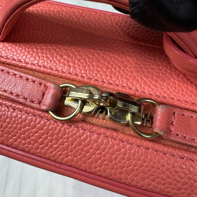 Chanel 荔枝牛皮 珊瑚粉 相機包、化妝盒子包Vanity case系列小號，可以手提單肩-14