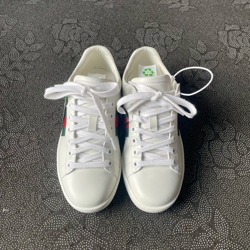 99新 02012 gucci蘋果小白鞋35碼無盒-1