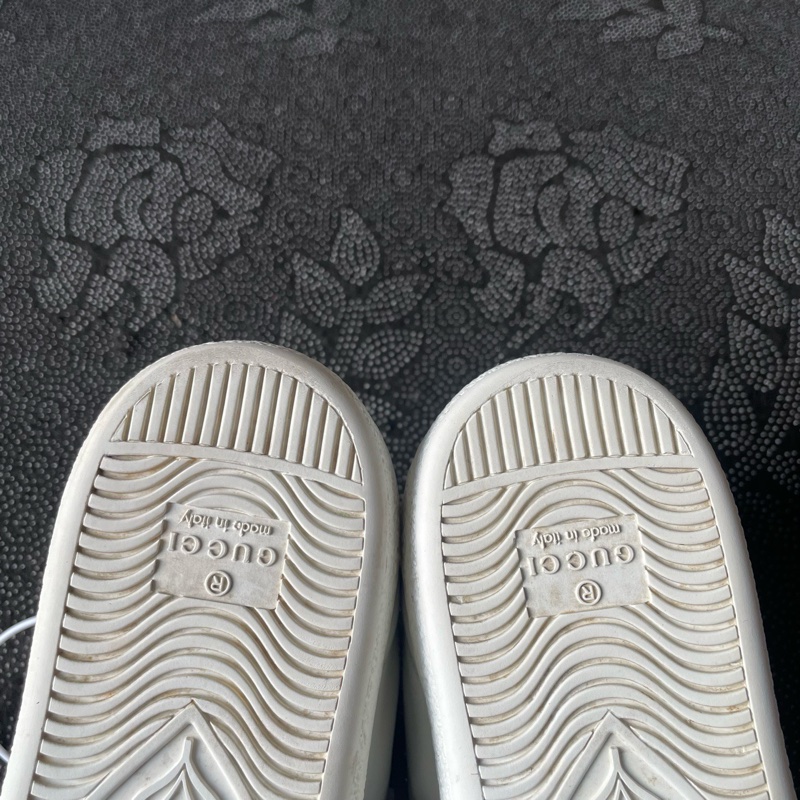 99新 02012 gucci蘋果小白鞋35碼無盒-4