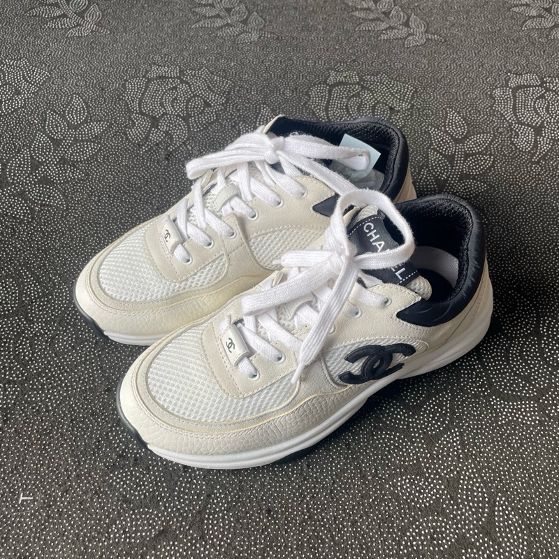 98新 hy0079 chanel米白黑運動鞋36.5碼無盒-0
