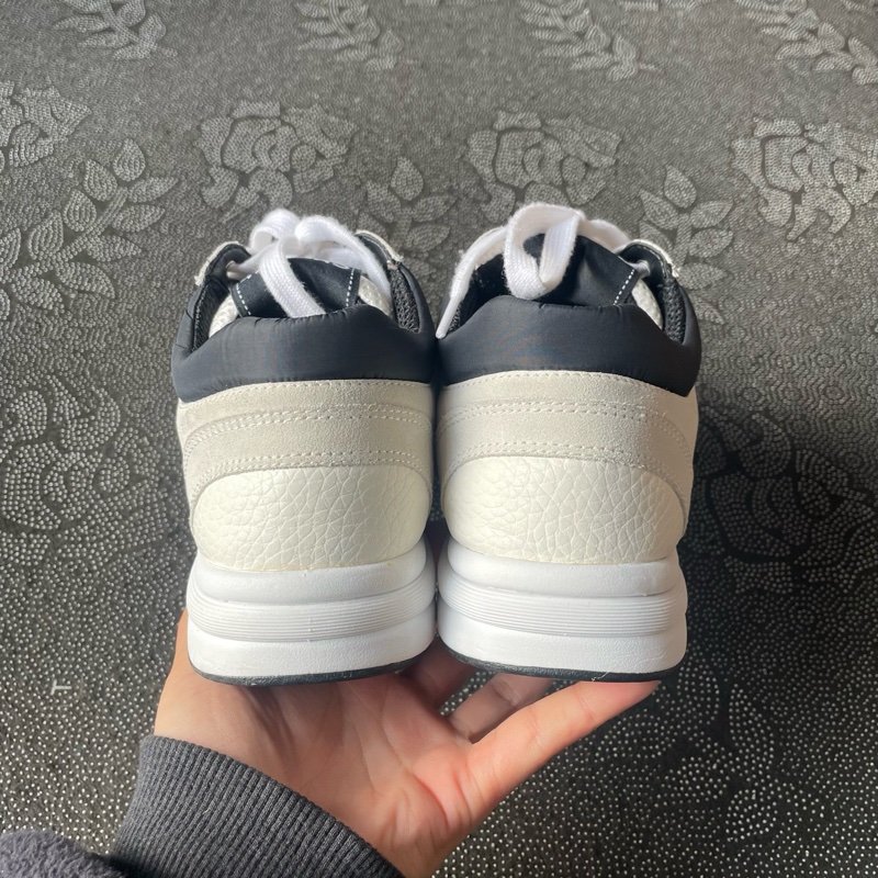 98新 hy0079 chanel米白黑運動鞋36.5碼無盒-2