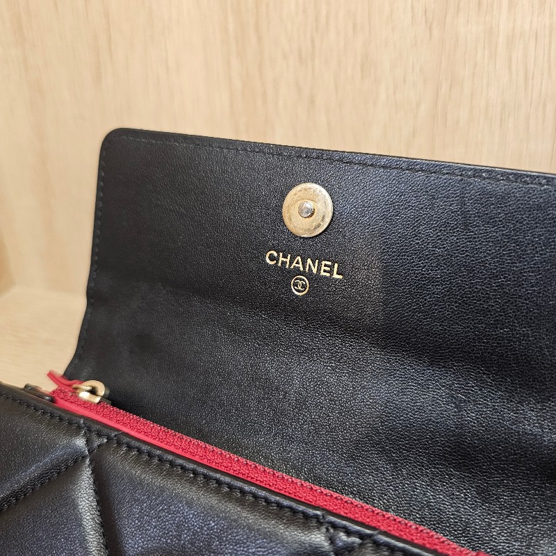 [19就是耐看☺️] Chanel黑19系列霧金釦中夾-9
