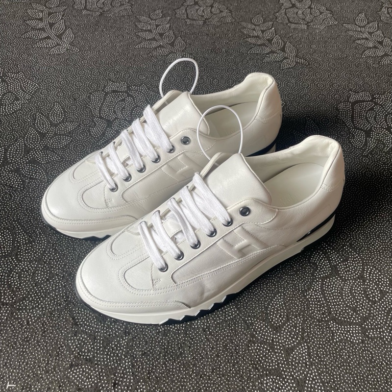 98新 02017 愛馬仕黑白牛皮運動鞋41.5碼無盒-0