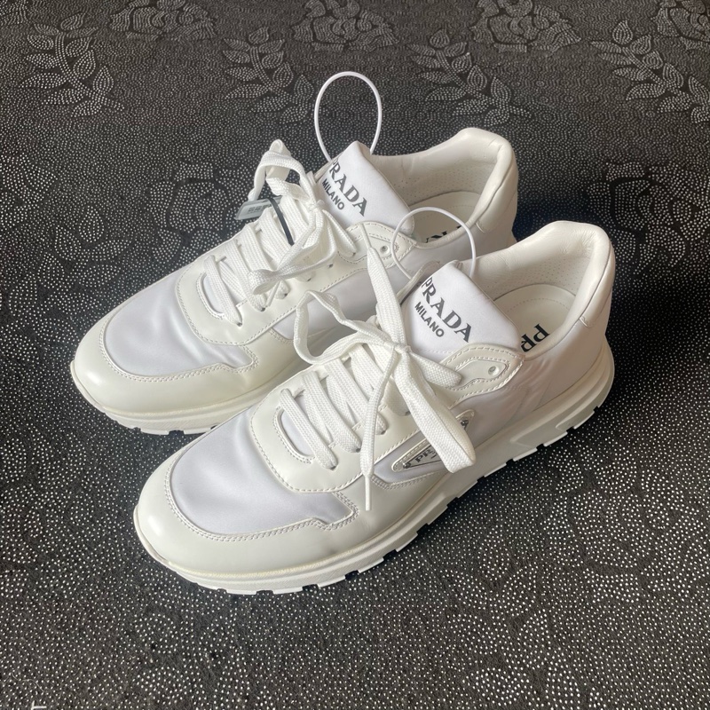 99新 02041 prada白色運動鞋42.5碼無盒-1
