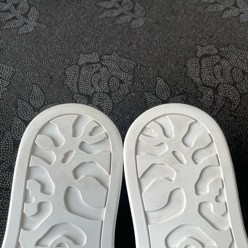 99新 02011 麥昆純白皮面小白鞋38碼無盒，成色充新穿一次-4