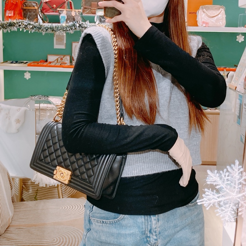 TW4584 CHANEL 香奈兒中號經典Boy系列鏈帶包包BOY 25CM LAMBSKIN-1