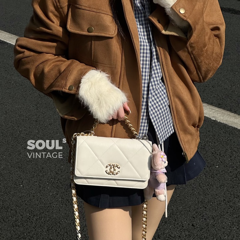 ✨Chanel 白色 金扣19bag woc  有保卡🤍-3