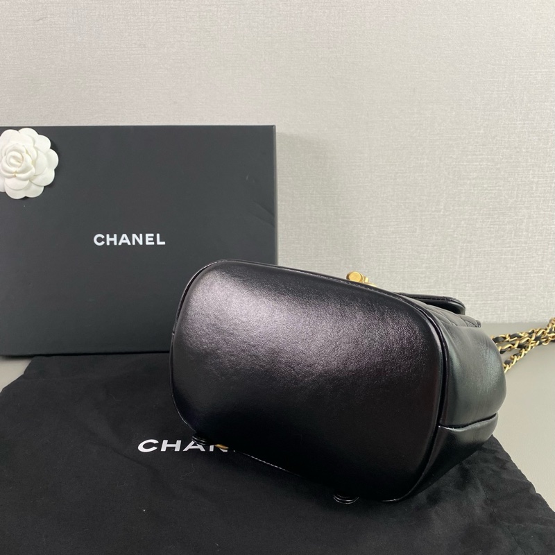 ✨Chanel 黑金小青蛙後背包 側背後背手提都好看 晶片款🖤-6