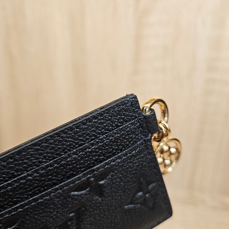 [未使用品項新❣️] LV黑牛皮壓紋Charms名片卡夾-3