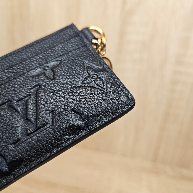 [未使用品項新❣️] LV黑牛皮壓紋Charms名片卡夾-4